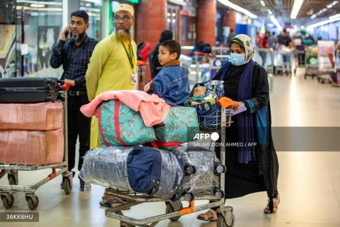 Bangladeshis Fleeing Lebanon Due To Israeli Air Strikes