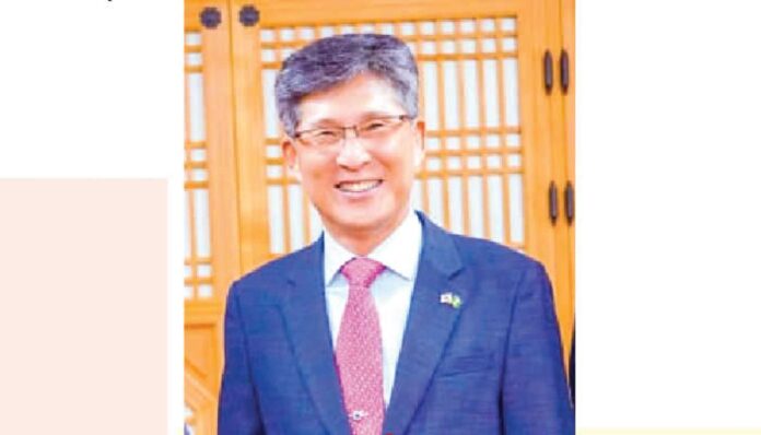 Korean Ambassador To Nigeria Supporting Taekwondo