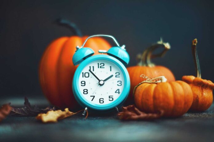 Daylight Saving Time Clocks Fall Back