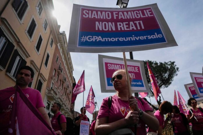 Italian Couples Protesting Surrogacy Ban