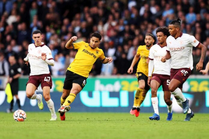 Manchester City Players In Action Against Wolverhampton Wanderers