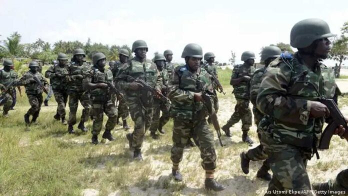 Nigerian Troops Recovering Stolen Crude Oil