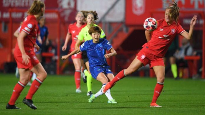 Nikee Van Dijk Fc Twente Vs Chelsea Uefa Women's Champions League