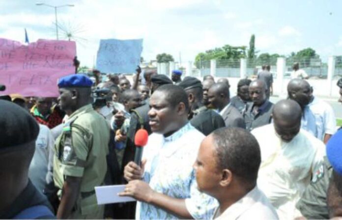 Ogoni People Protesting Rivers Crisis