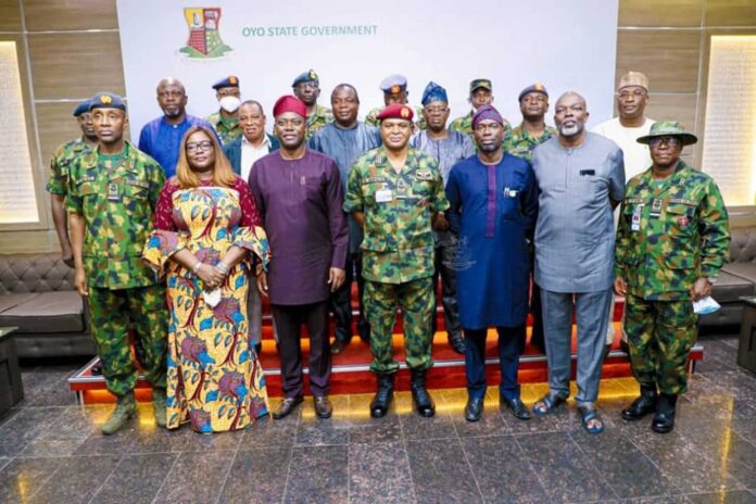 Oyo State Governor Seyi Makinde Meeting With Nigerian Air Force Officials