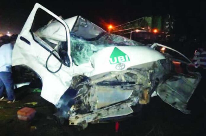 Truck And Bus Collision On Lagos Ibadan Expressway