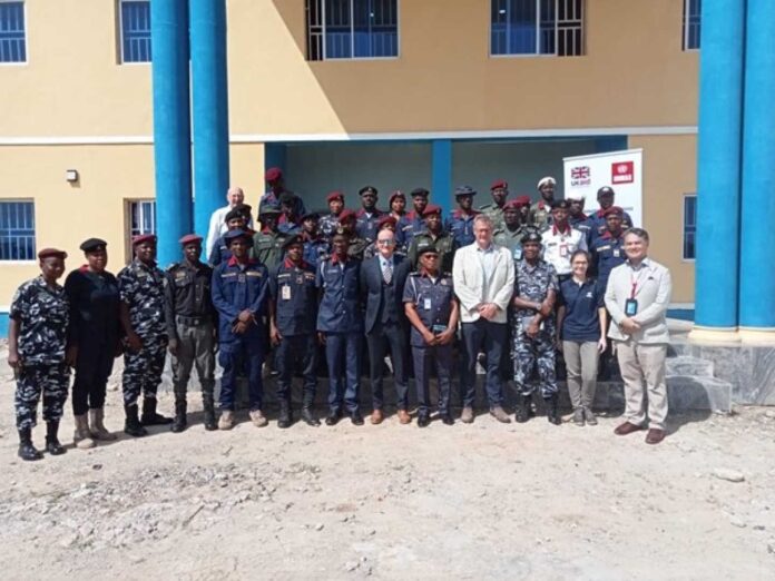 Uk Un Train Nigerian Police Nscdc Explosives Safety