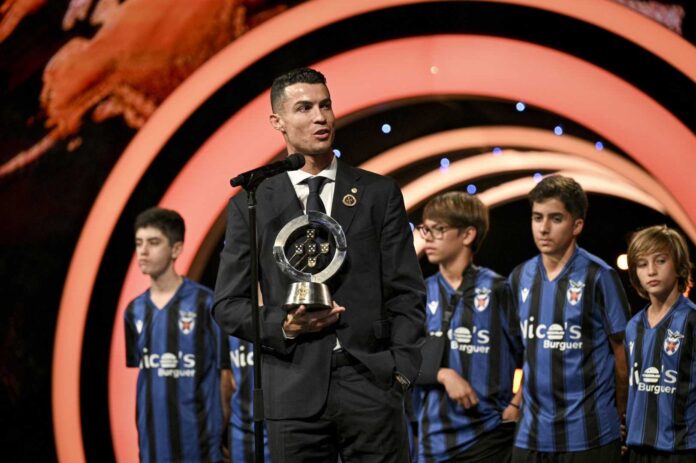 Cristiano Ronaldo Quinasdeouro2024 Award