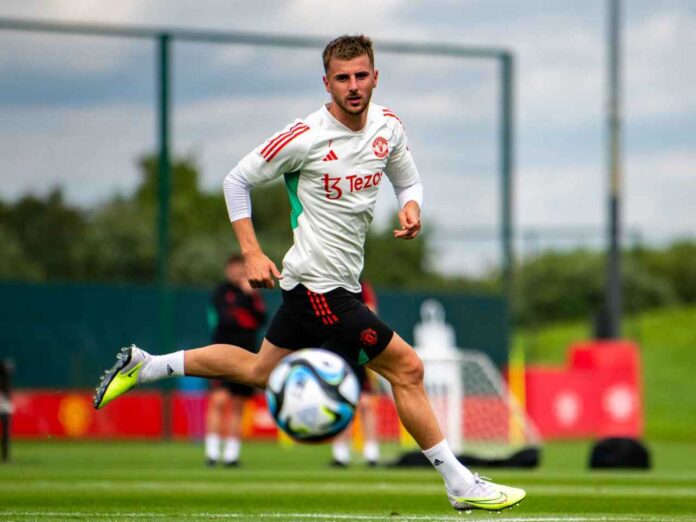 Mason Mount Training With Manchester United