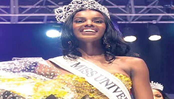 Miss Universe Adetshina Arrives Mexico