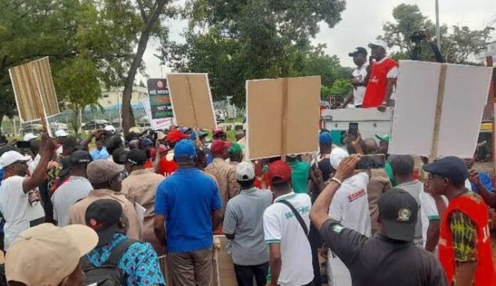 Neco Examiners Protest Unpaid Allowances