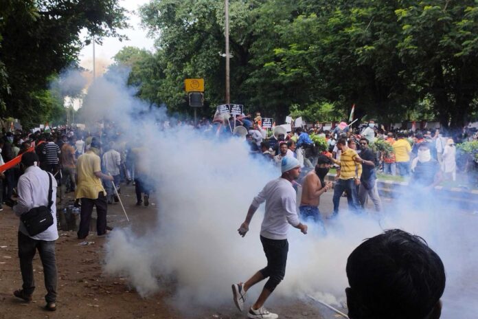 Police Dispersing Workers With Teargas In Rivers State