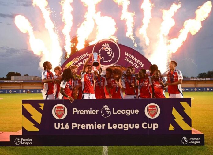 Arsenal U16s Celebrate Premier League Cup Win