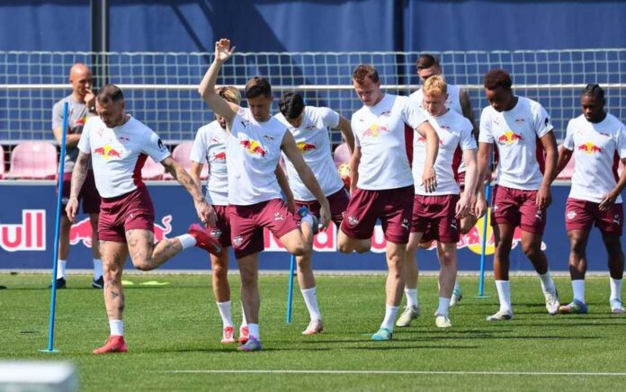 Rb Leipzig Players Training Before Bayern Match