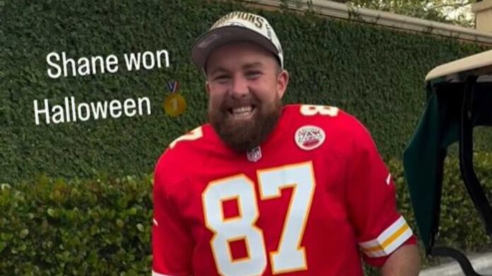 Shane Lowry Travis Kelce Costume Halloween