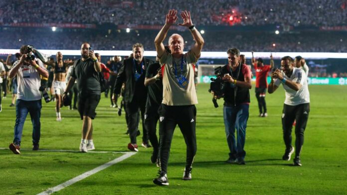 Ancelotti And Brazil National Team In Action