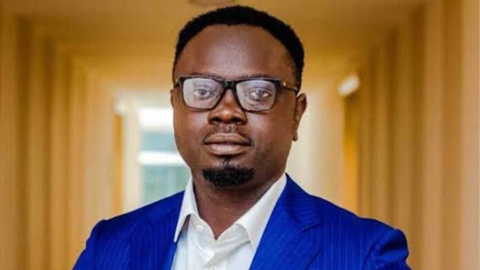 Ayodele Olawande Announcing Youth Confab Launch