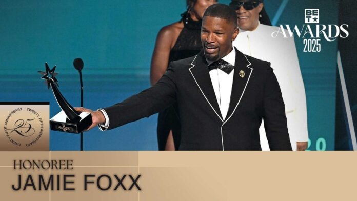 Jamie Foxx Ultimate Icon Award