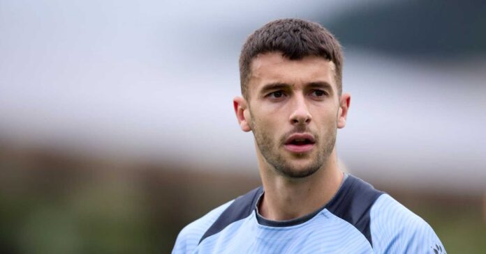 Joan Garcia Football Player News