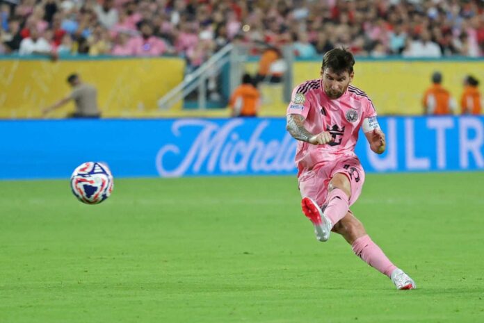 Lionel Messi Free Kick Goal Club World Cup