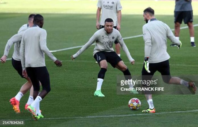 Psg Players Training Before Match