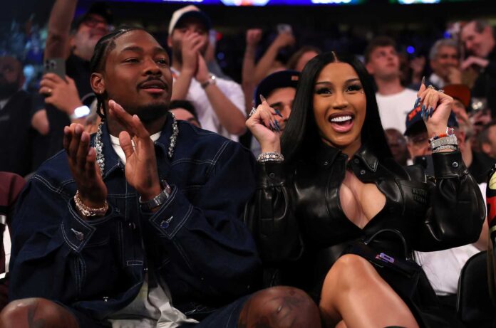 Stefon Diggs And Cardi B At Knicks Game
