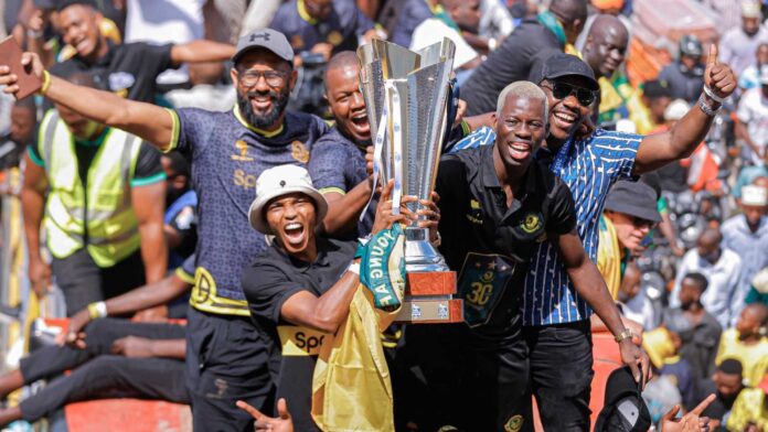 Yanga Sc Players Celebrating Trophy