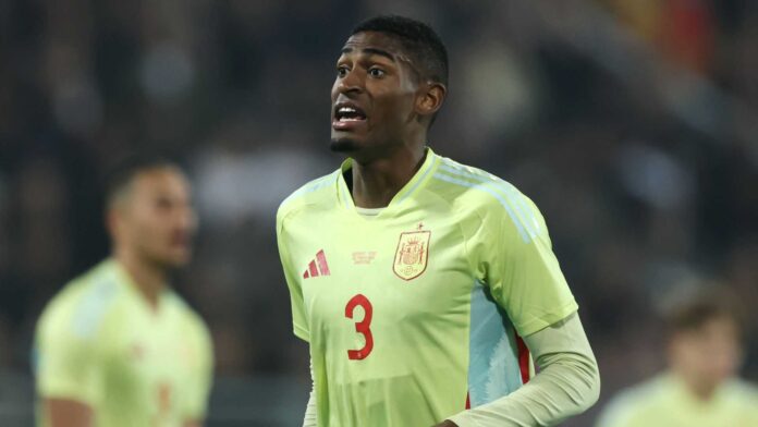 Cristhian Mosquera Playing Football For Valencia