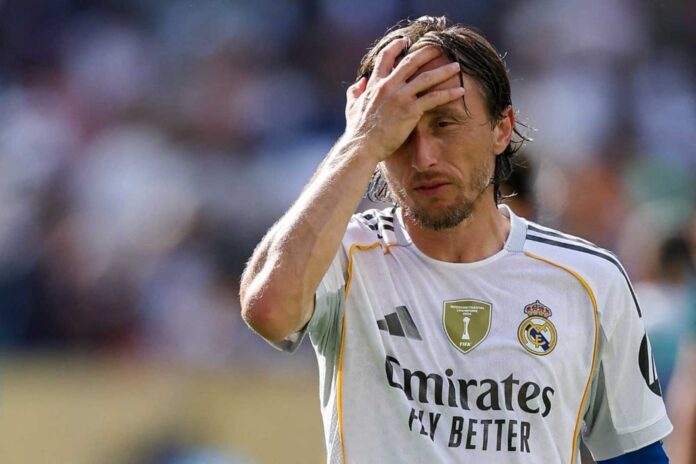 Luka Modric On Football Field In Ac Milan Jersey