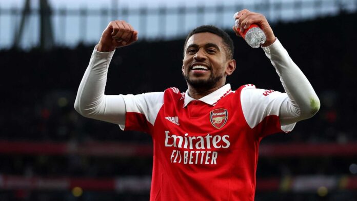 Reiss Nelson Training With Arsenal In Singapore