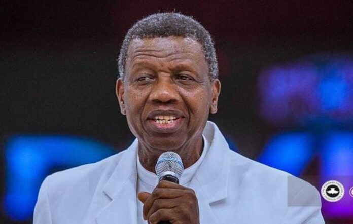Pastor Enoch Adeboye Speaking At Church