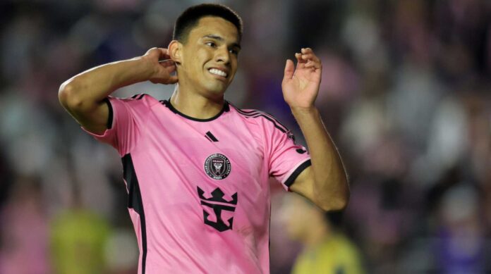 Diego Gómez Scoring For Brighton