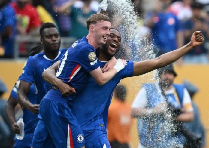 Malo Gusto Chelsea Defender Action Shot