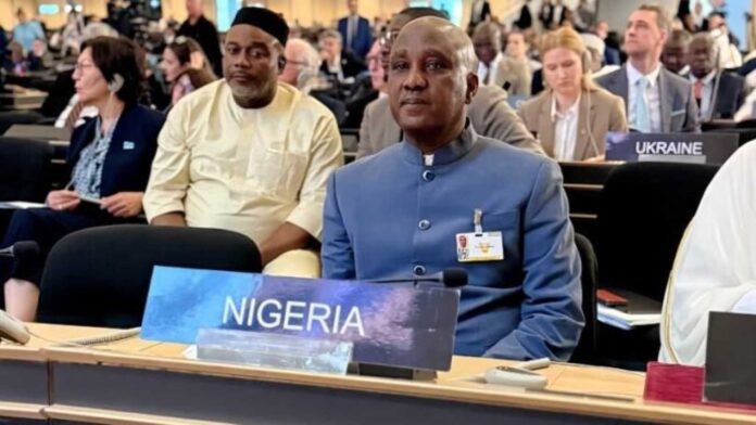 Ukrainian Diplomats Discussing, Un General Assembly