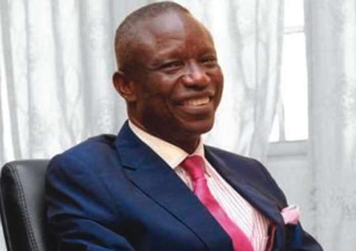 Ayandeh Bank Collapse News