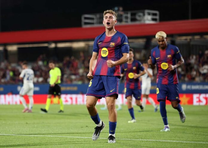 Fc Barcelona Players Preparing For Matches