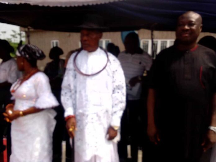 High Chief Government Ekpemupolo Donating At Event