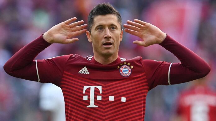 Robert Lewandowski Football Transfer News