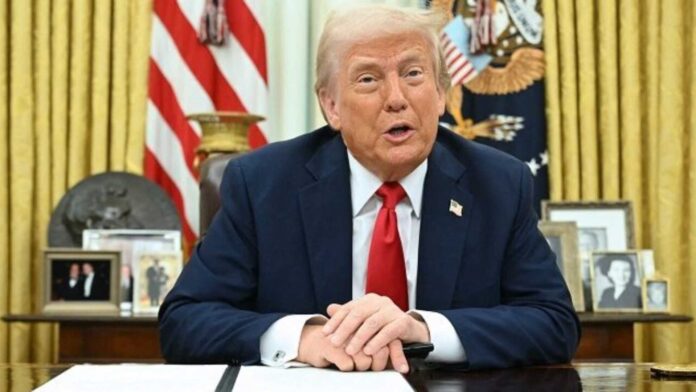 Donald Trump Speaks Oval Office