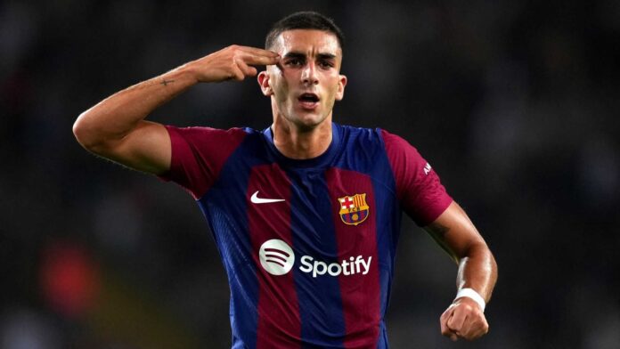 Ferran Torres Football Player Barcelona