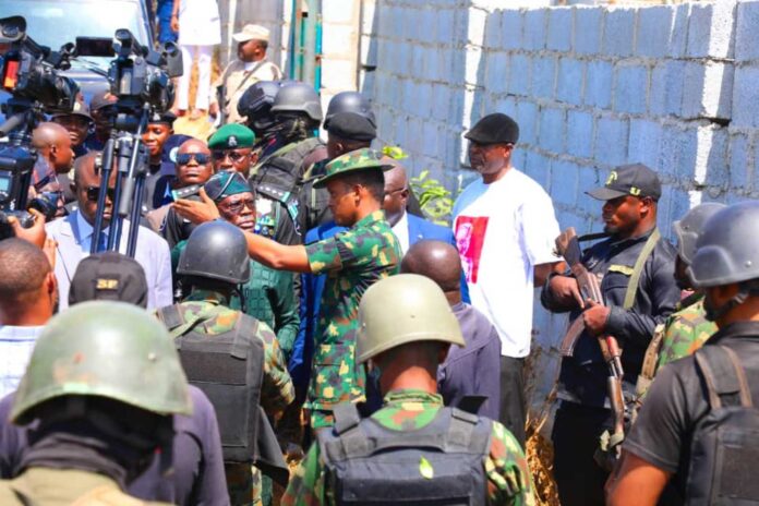 Nyesom Wike Confronting Naval Officer