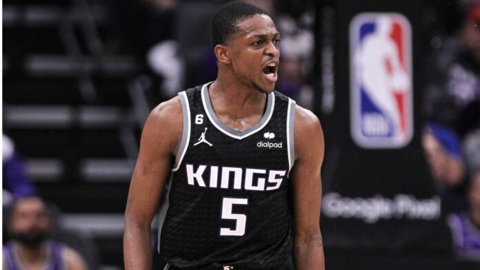 Sacramento Kings Players Looking Defeated