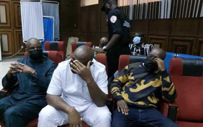 Nigerian Courtroom And Police