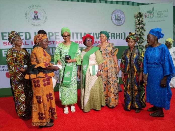 Rivers State Governor Gift To Workers