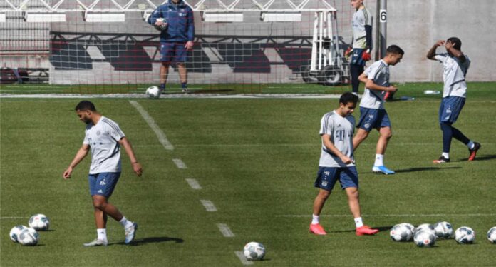 Bayern Munich Soccer Players Training