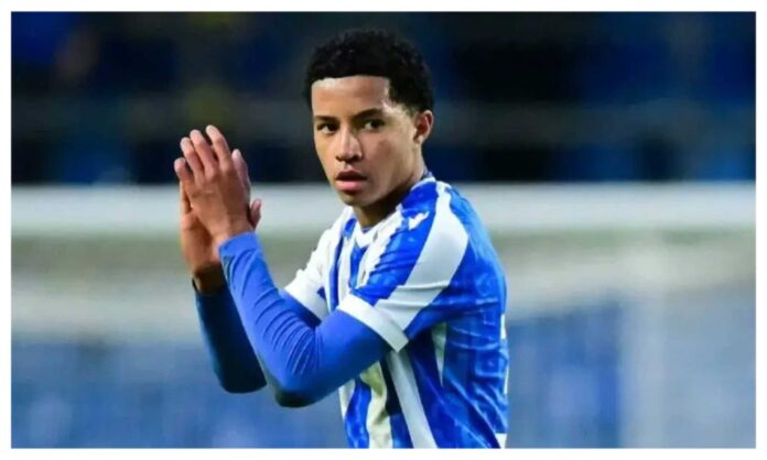 Chelsea Sign Yisa Alao Football