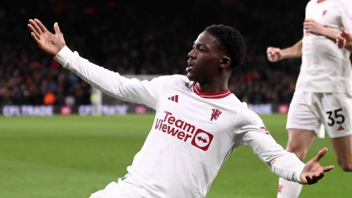 Kobbie Mainoo Football Action