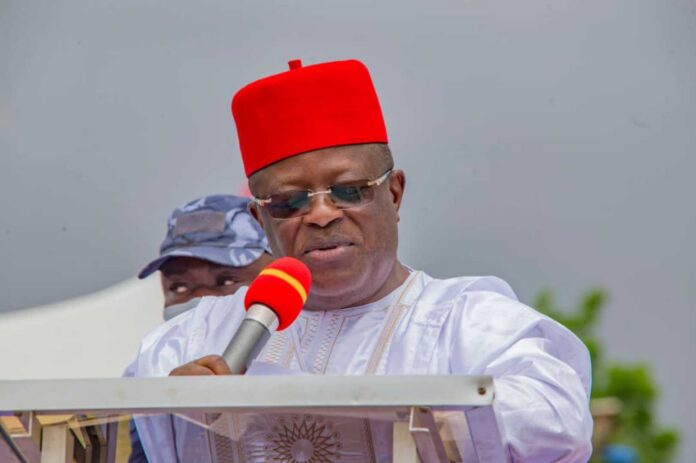 Minister Of Works, Dave Umahi Rice Distribution