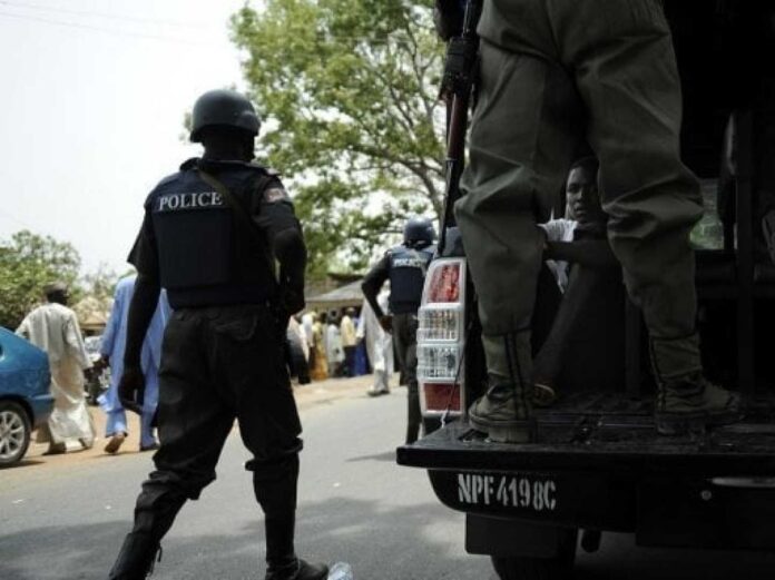 Nigeria Police Rescue Robbers