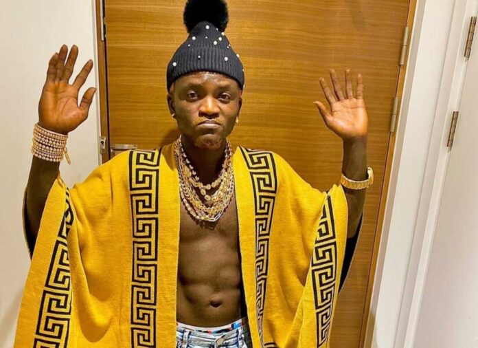 Portable Singer Court Appearance